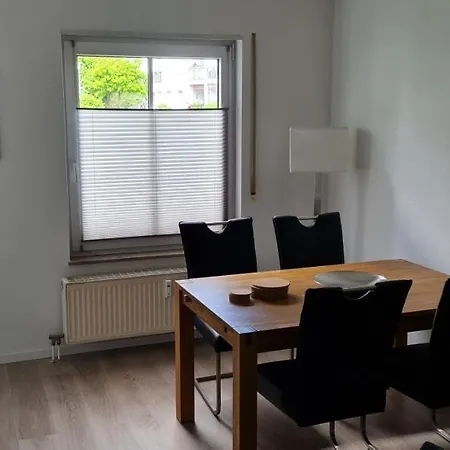 Leipzig Zentrum Stellplatz Wlan Terrasse Ebk Neue Einrichtung شقة لبسيا