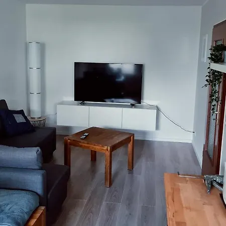 Leipzig Zentrum Stellplatz Wlan Terrasse Ebk Neue Einrichtung Apartamento Leipzig