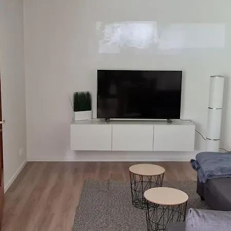 Leipzig Zentrum Stellplatz Wlan Terrasse Ebk Neue Einrichtung Apartamento Leipzig